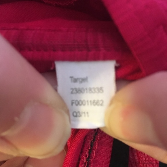 TARGET Bikini Swim Top Underwire 34C Ruffle Berry - Picture 4 of 5